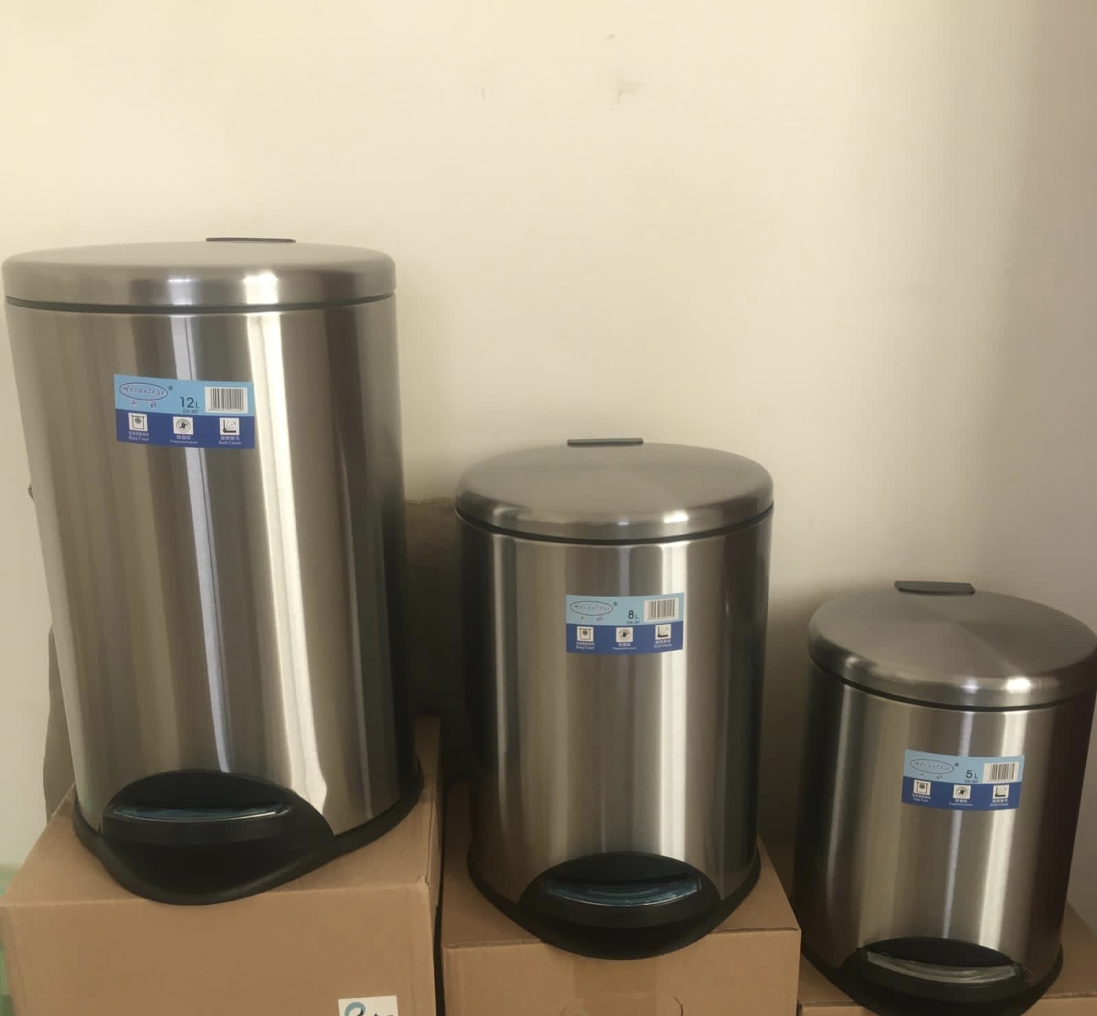 steel type pedal bin assorted