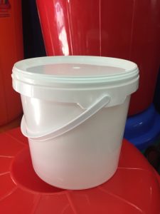 plastic container 4 litre white heavy duty